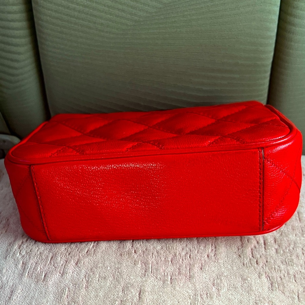 Tory Burch Red Quilted Leather Mini Handbag - Picture 3 of 8